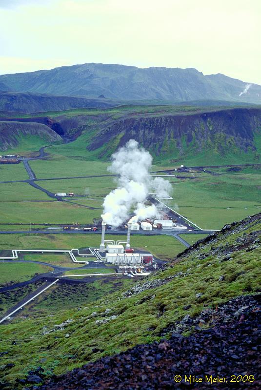Iceland-1998-15.jpg - The Nesjavallavirkjun geothermal plant, east of Reykjavik