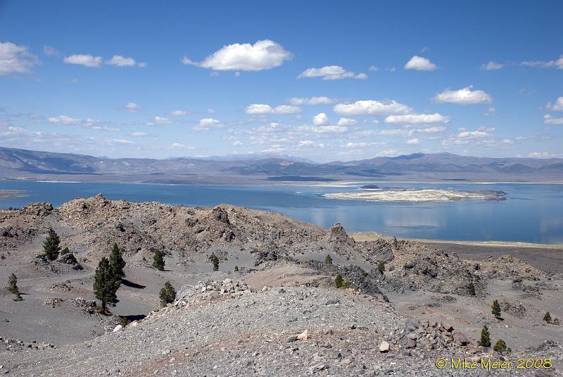 MonoCraters-2007-02.jpg - Mono Lake from the Mono Craters