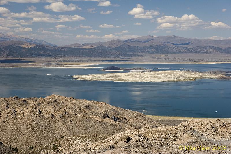 MonoCraters-2007-05.jpg - Mono Lake from the Mono Craters