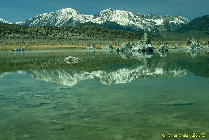 MonoLake-1999-189.jpg - Mono Lake and the eastern Sierra Nevada