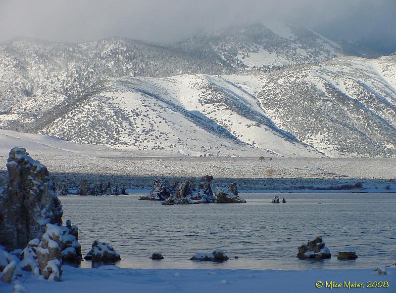 MonoLake-2004-18.jpg - Mono Lake Fresh Snow Sunrise