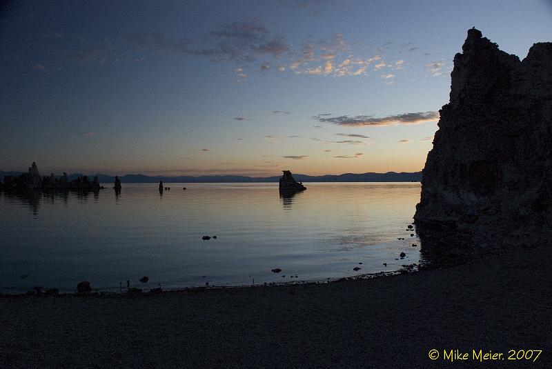 MonoLake-2007-27.jpg - Mono Lake, Sunrise