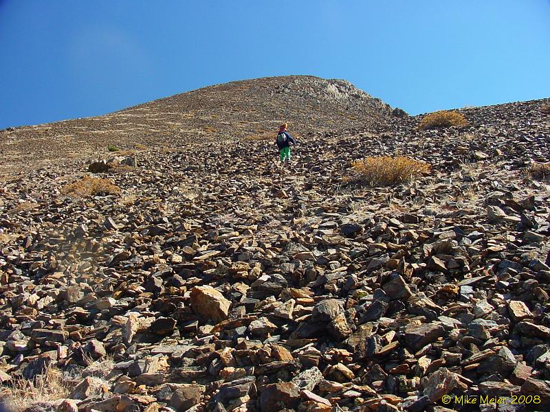 Tioga2005-13.jpg - Heading up to Tioga Peak (11,526')