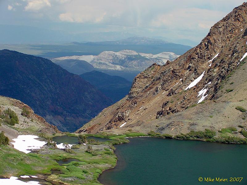 Tioga2006-34.jpg - Looking east out of the Sierras towards the Mono Craters